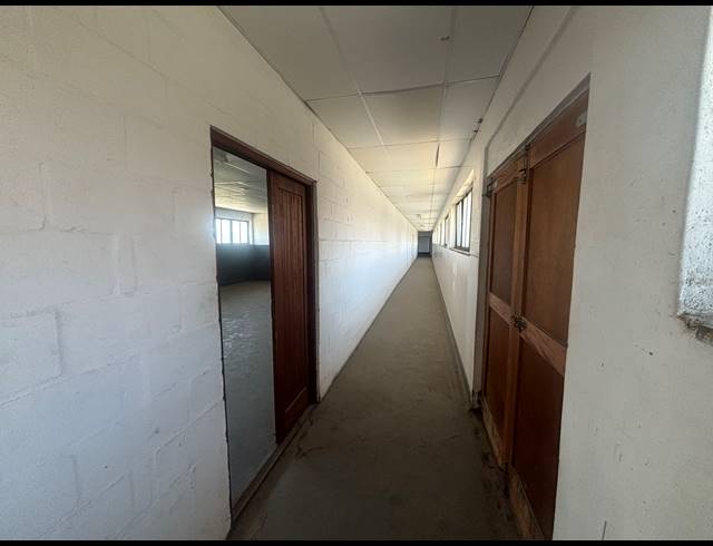 339M² INDUSTRIAL YARD TO LET IN BLACKHEATH INDUSTRIAL